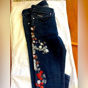Ivanka Trump jeans. Floral detail work on leg. Beautiful, comfortable.